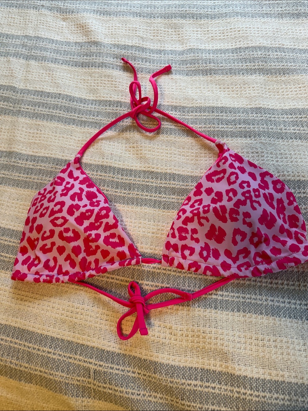 SHEIN Hot Pink Leopard Triangle Bikini Top